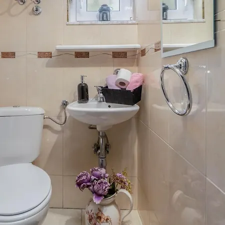 Svetic * Novi Vinodolski